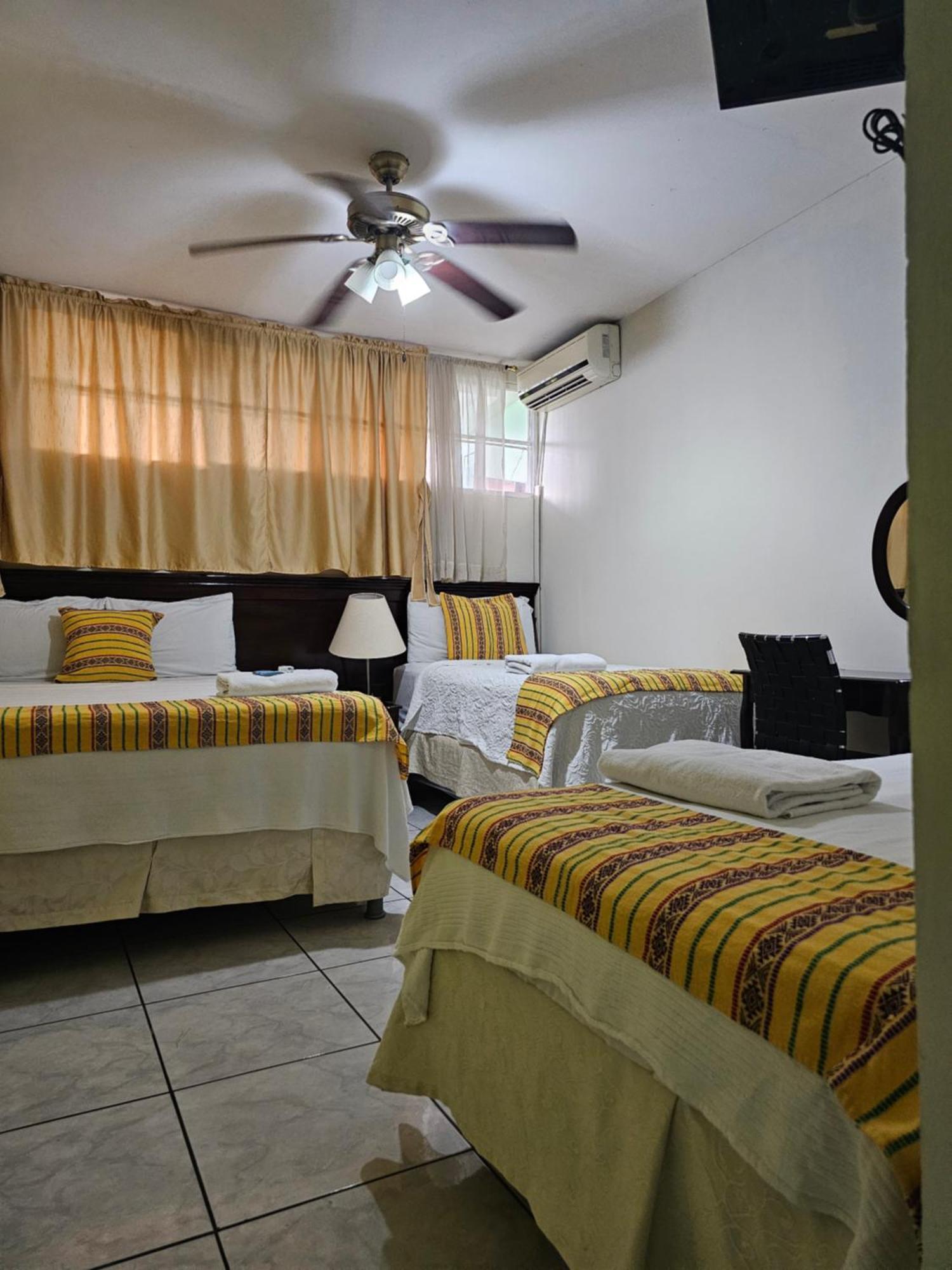 Hotel San Jose Hostal San Salvador Exteriör bild